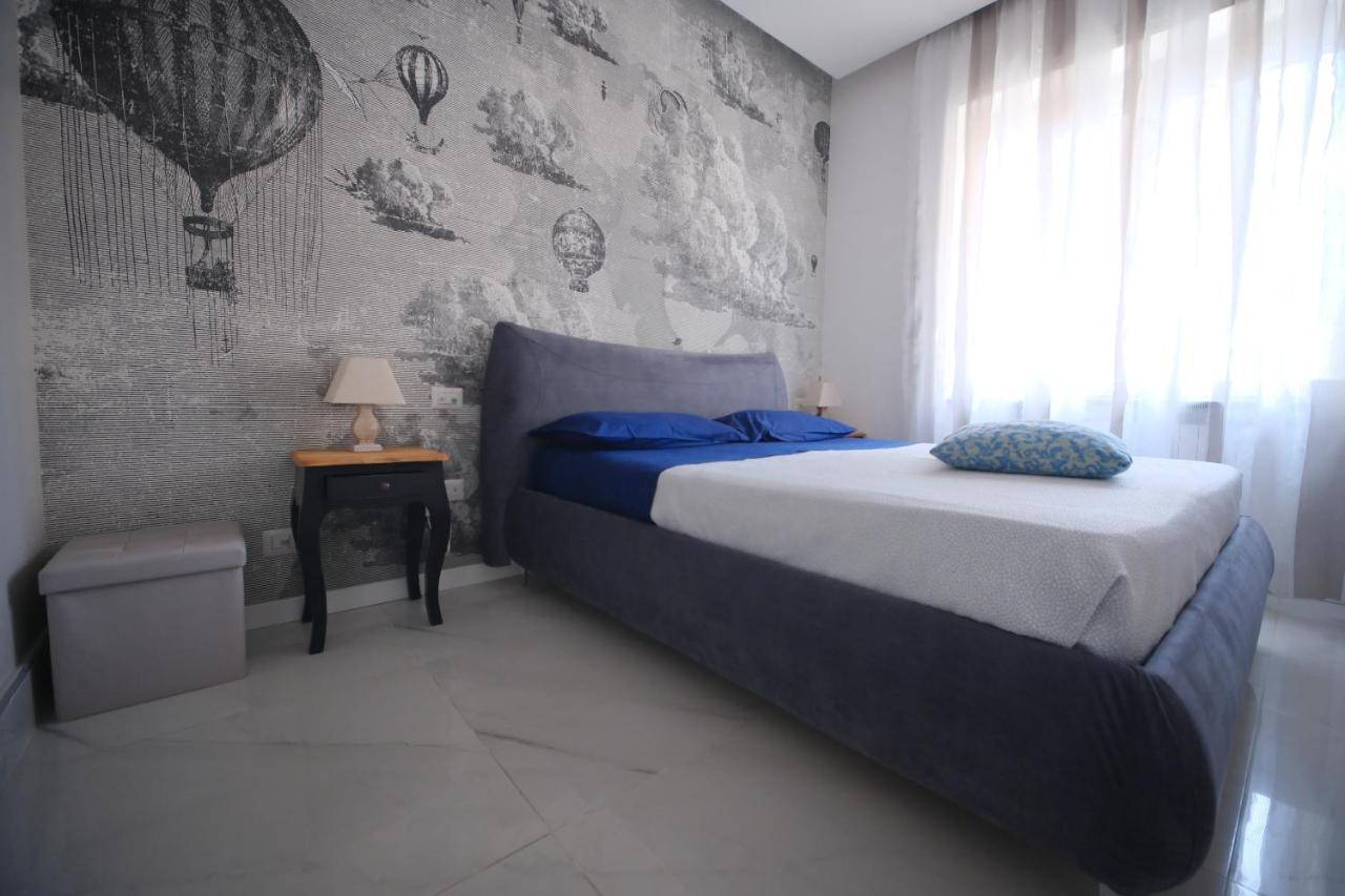 Luxury B&B Charlemagne ซาแลร์โน ภายนอก รูปภาพ