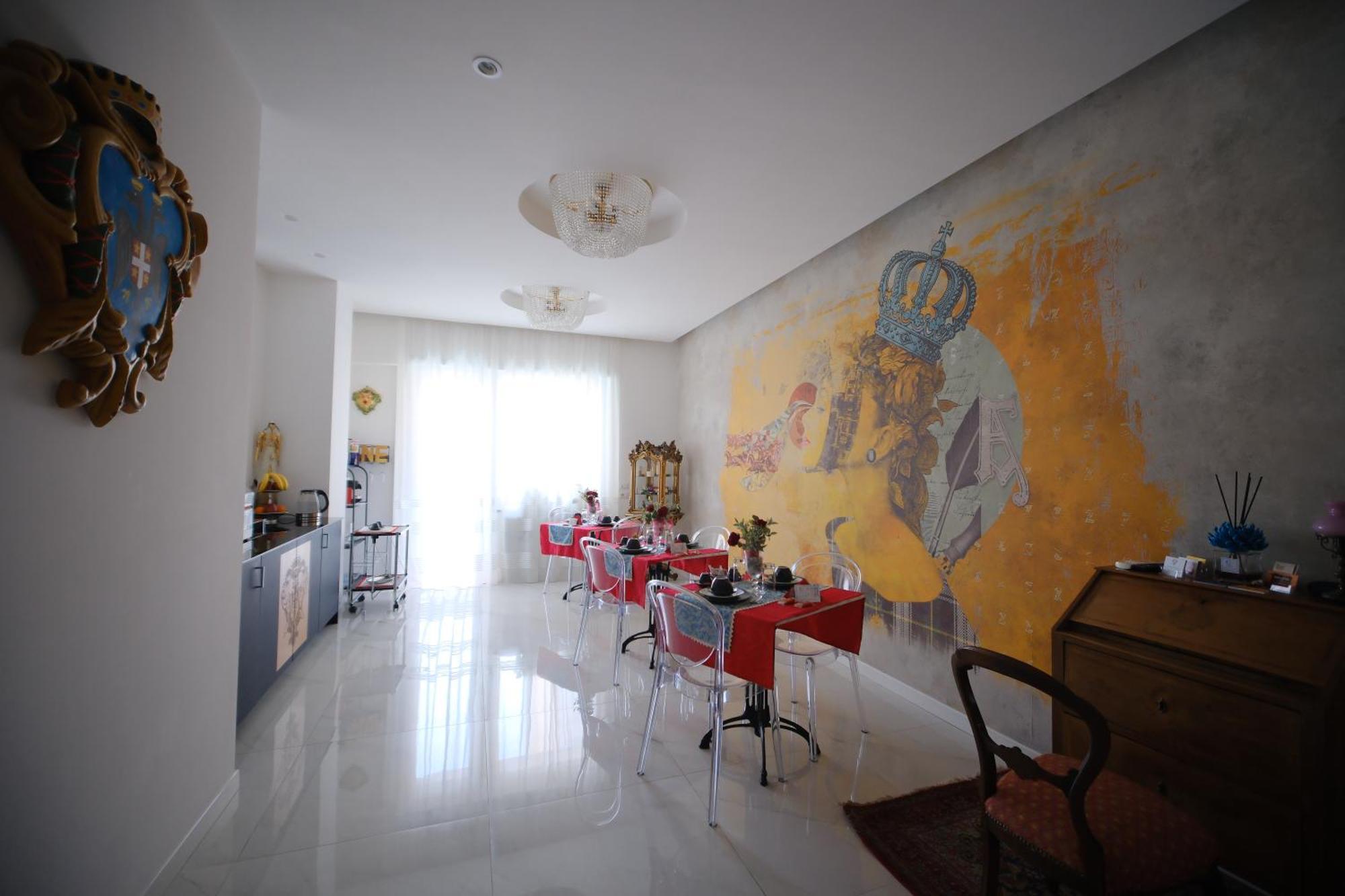 Luxury B&B Charlemagne ซาแลร์โน ภายนอก รูปภาพ
