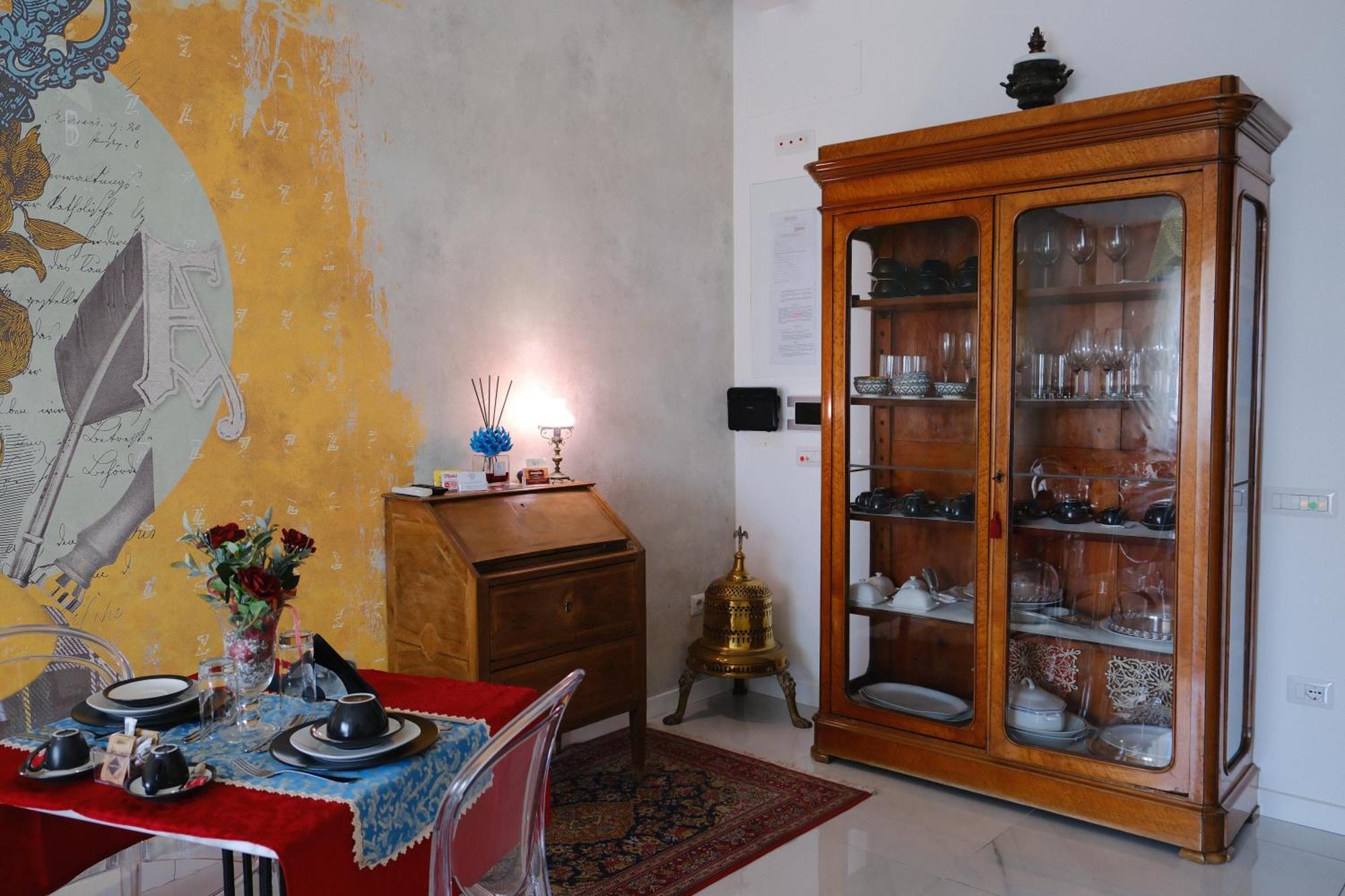 Luxury B&B Charlemagne ซาแลร์โน ภายนอก รูปภาพ